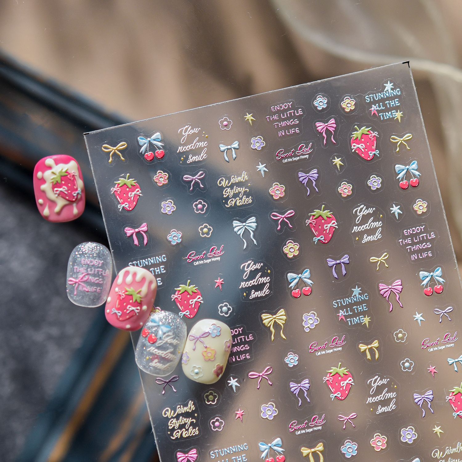 Stiker Kuku Timbul 5D Stiker S - Nail Art Strawberry ulasan dan harga
